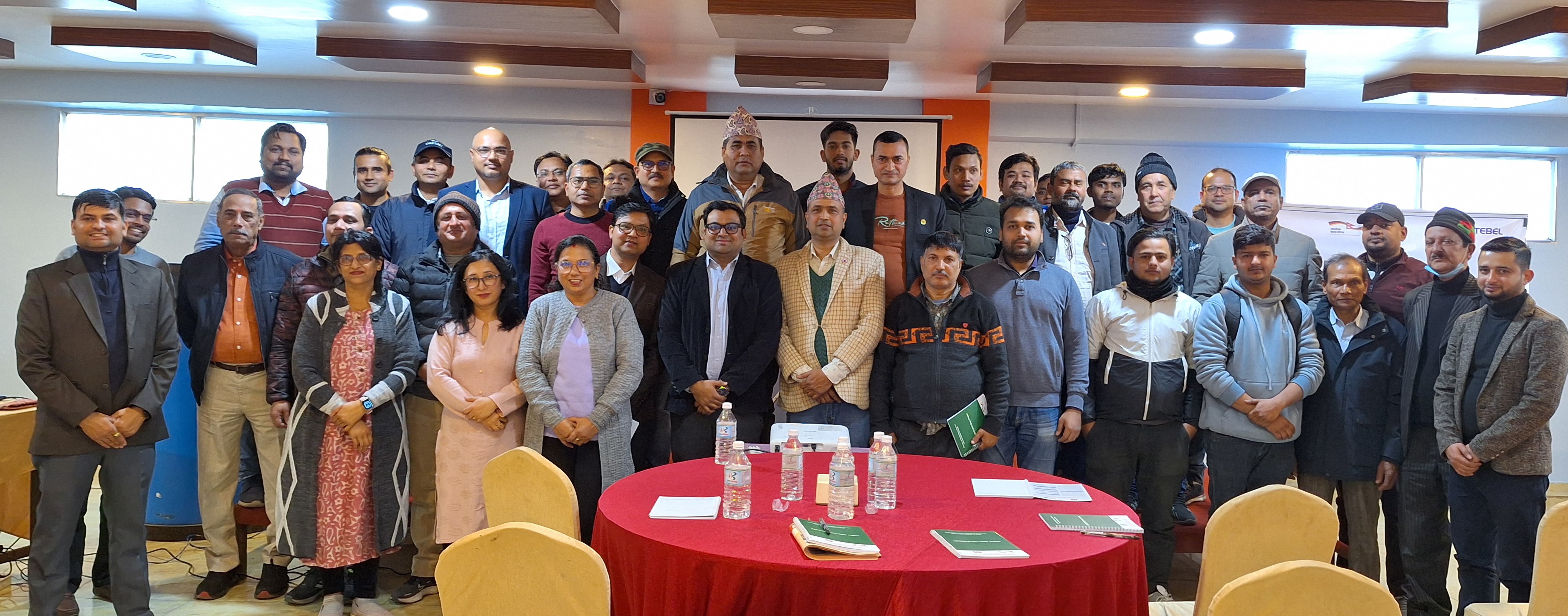 सौर्य उर्जा जडानका विविध पक्षमा उद्योगीहरुका साथ अन्तरक्रिया 